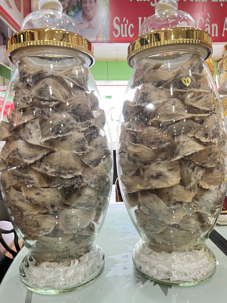 Tổ yến thô